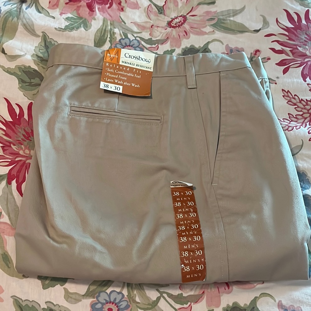 CROSSBOW Size 38W x 30L Chino PANT Wrinkle Resist Soft Comfort Pleat $78 NEW